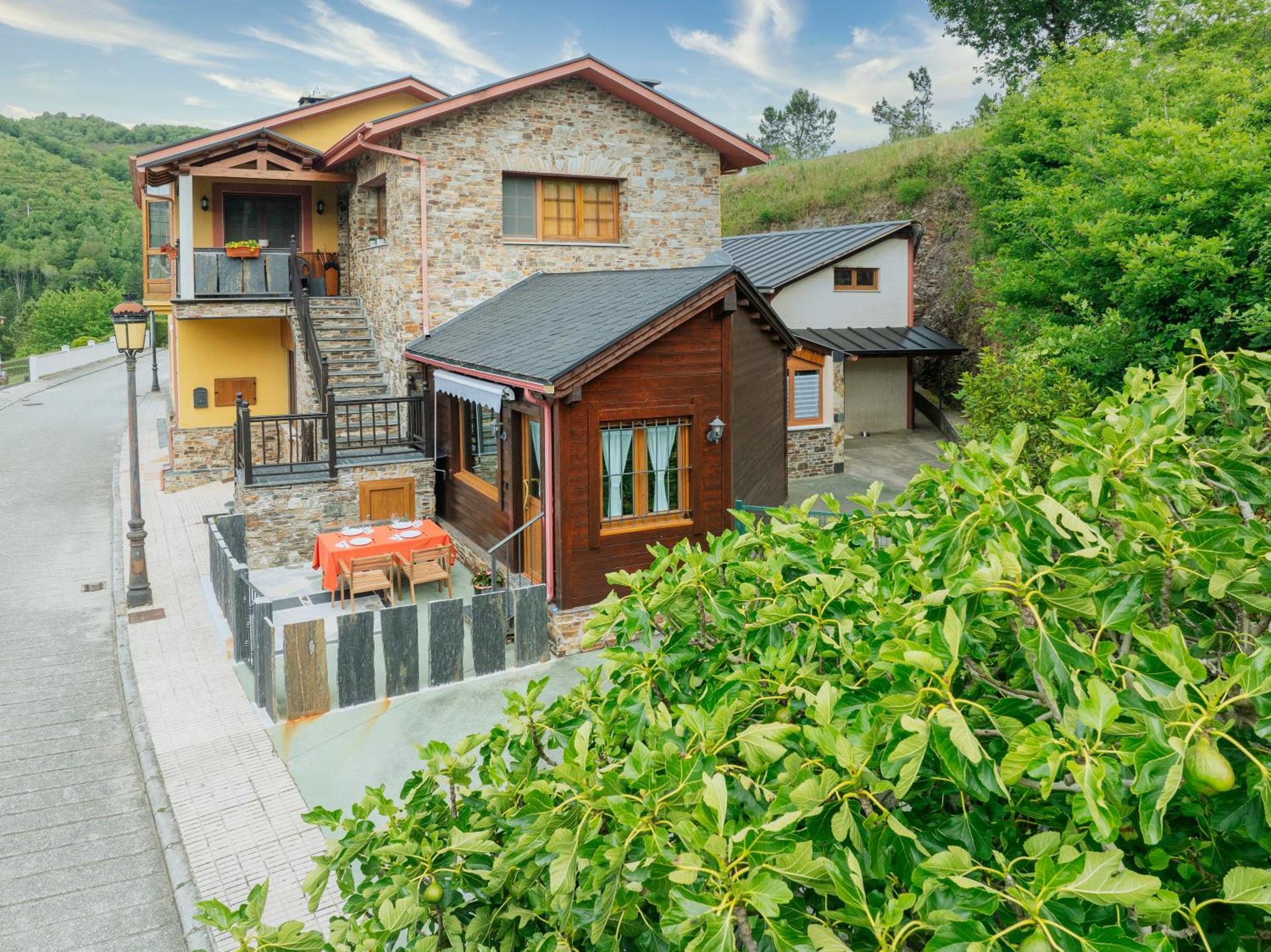 Apartamentos Rurales Tin Turismo Santa Eulalia de Oscos Dış mekan fotoğraf