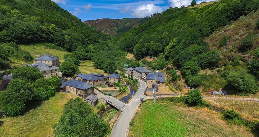 Apartamentos Rurales Tin Turismo Santa Eulalia de Oscos Dış mekan fotoğraf