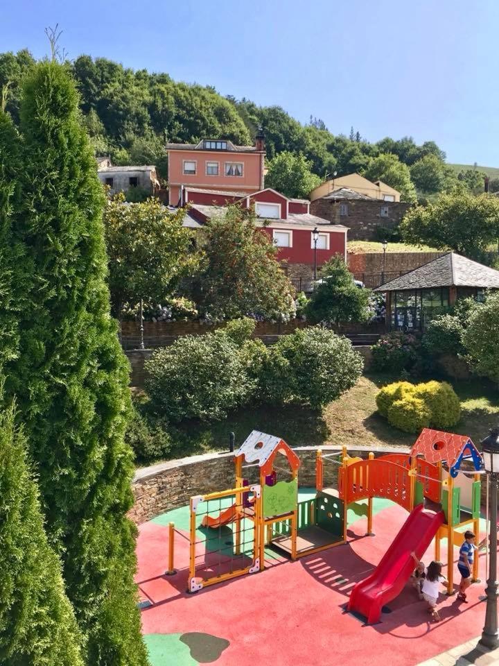 Apartamentos Rurales Tin Turismo Santa Eulalia de Oscos Dış mekan fotoğraf